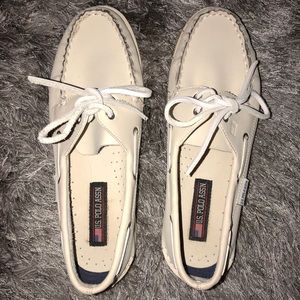 White/off-white Tie Shoes
